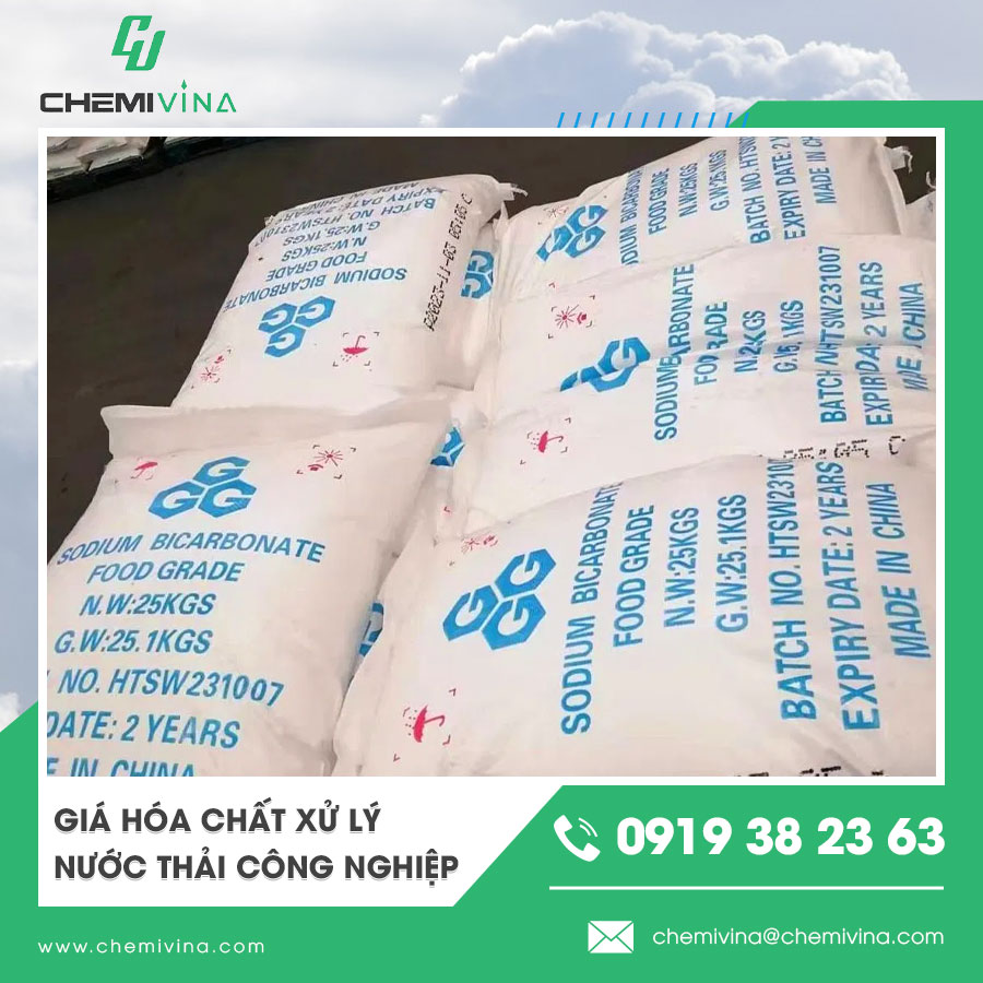 Giá hóa chất xử lý nước thải công nghiệp: Những yếu tố cần biết trước khi mua